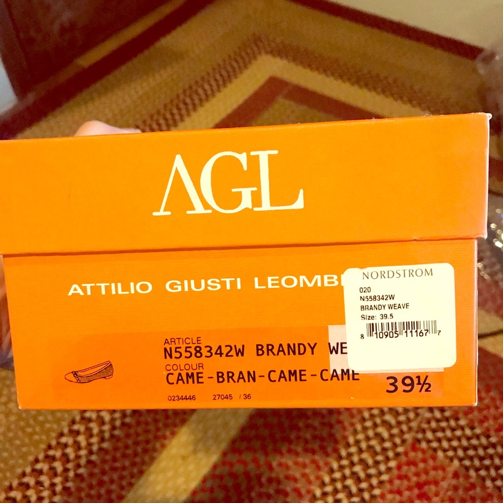 Attillo Giusti flats, never worn